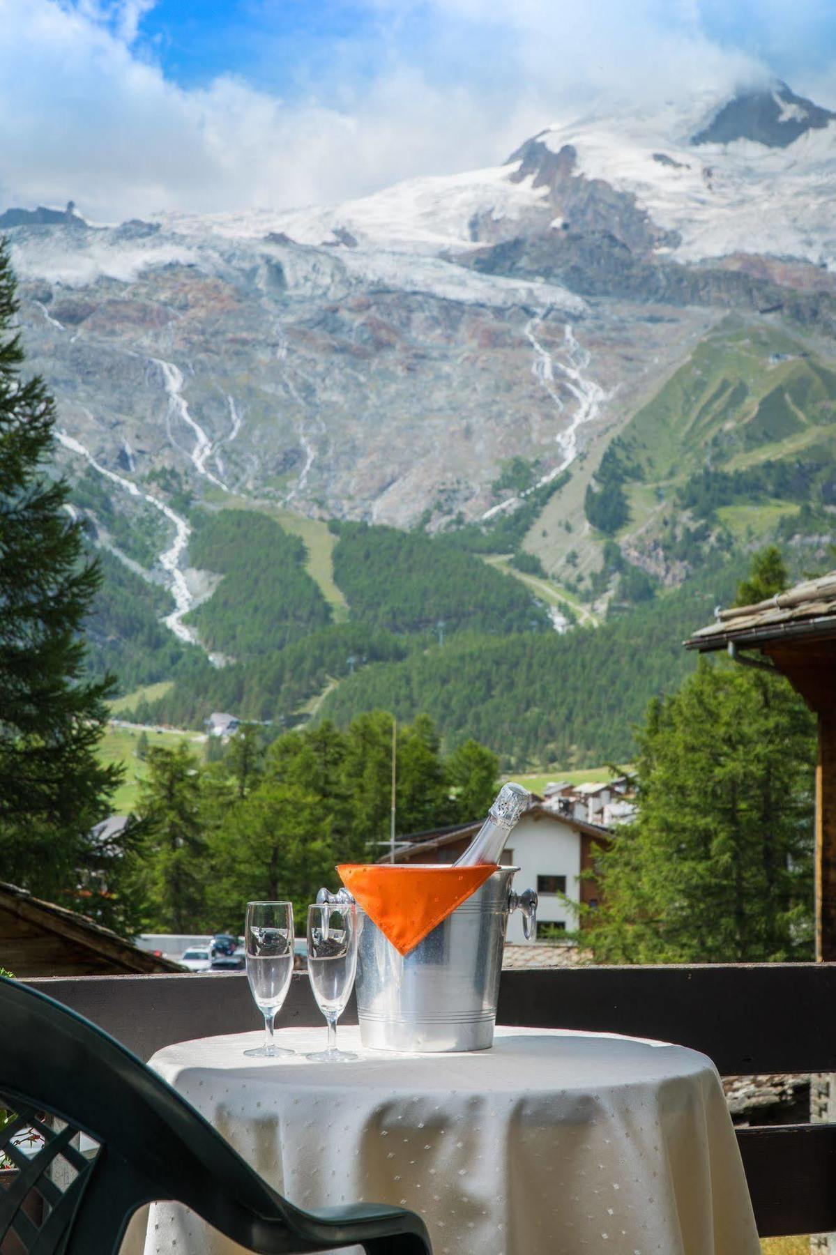 Hotel La Collina Saas Fee Kültér fotó